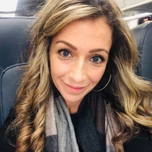 Meet your Posher, Adrienne